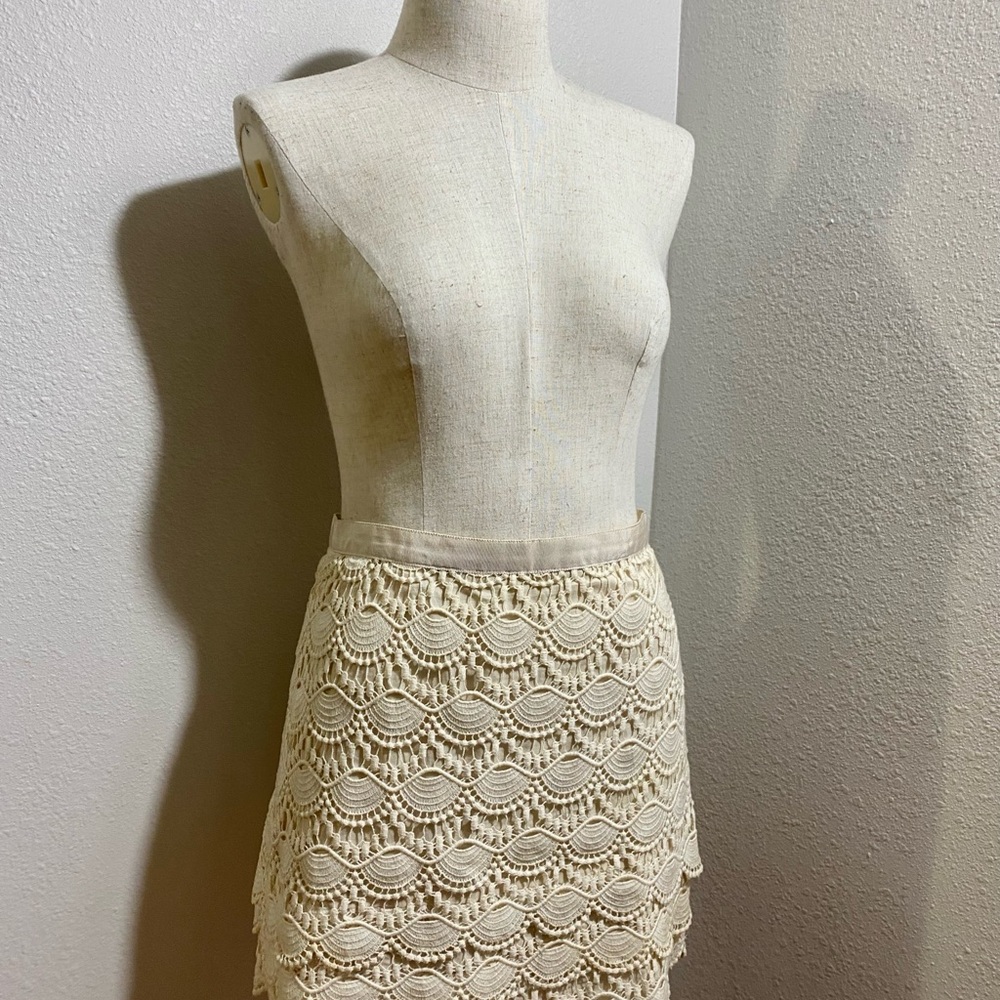Club Monaco Cream Lace Mini Skirt